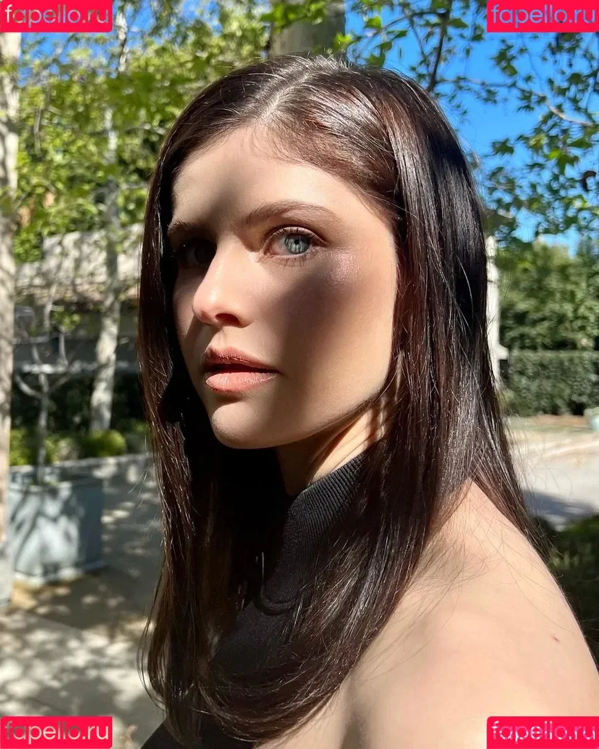 Alexandra Daddario / alexandradaddario Onlyfans Photo Gallery 