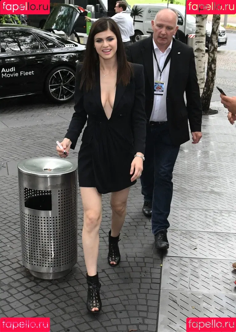 Alexandra Daddario / alexandradaddario Onlyfans Photo Gallery 