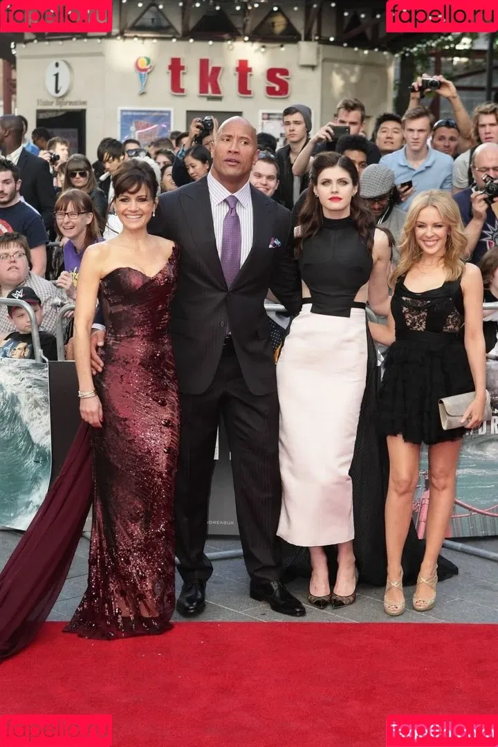 Alexandra Daddario / alexandradaddario Onlyfans Photo Gallery 