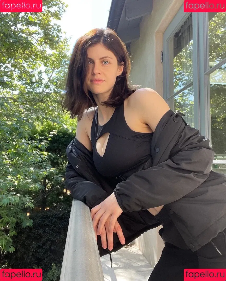 Alexandra Daddario / alexandradaddario Onlyfans Photo Gallery 