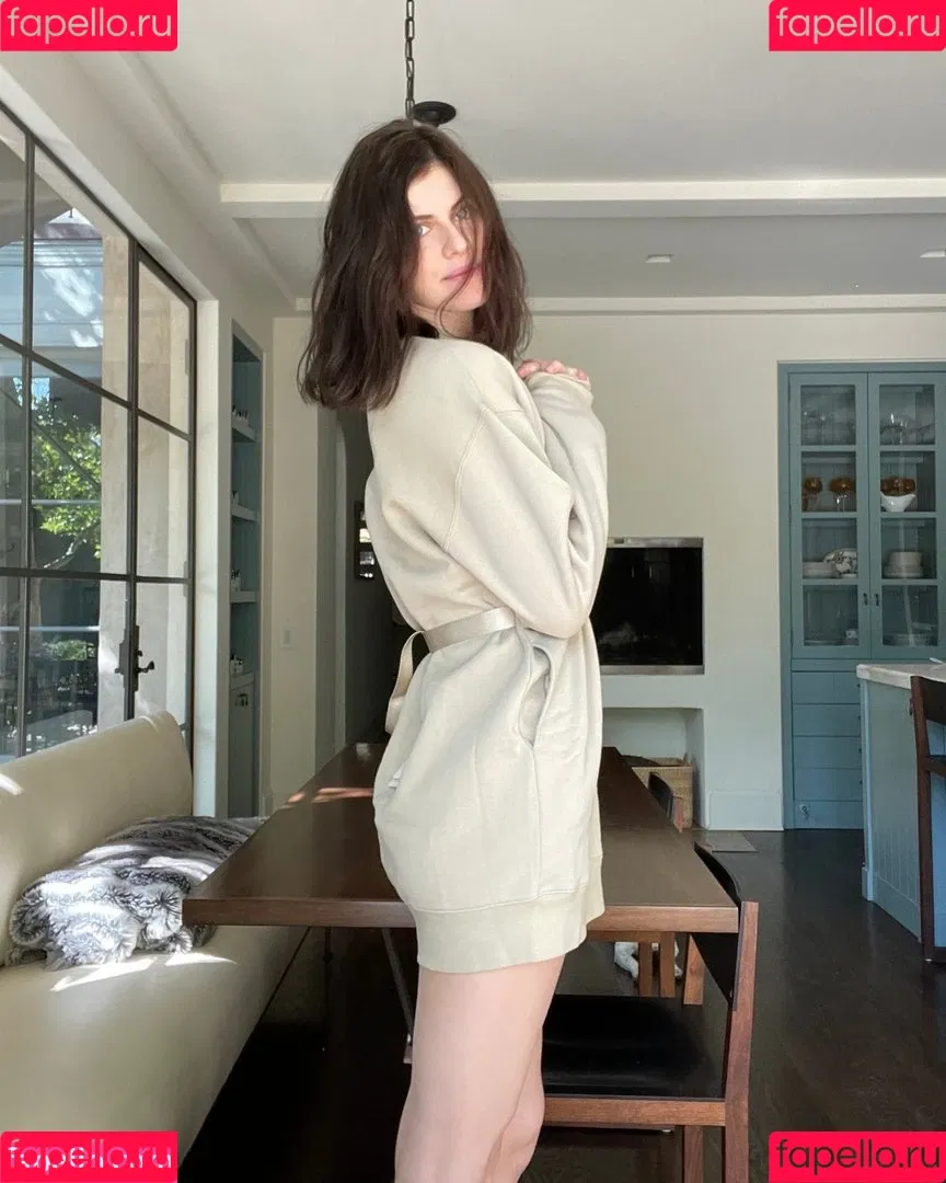 Alexandra Daddario / alexandradaddario Onlyfans Photo Gallery 
