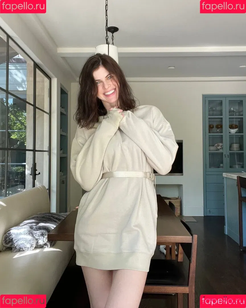 Alexandra Daddario / alexandradaddario Onlyfans Photo Gallery 