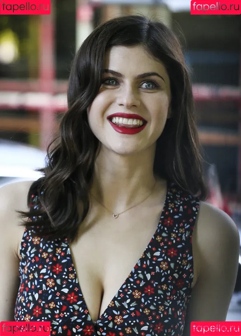 Alexandra Daddario / alexandradaddario Onlyfans Photo Gallery 