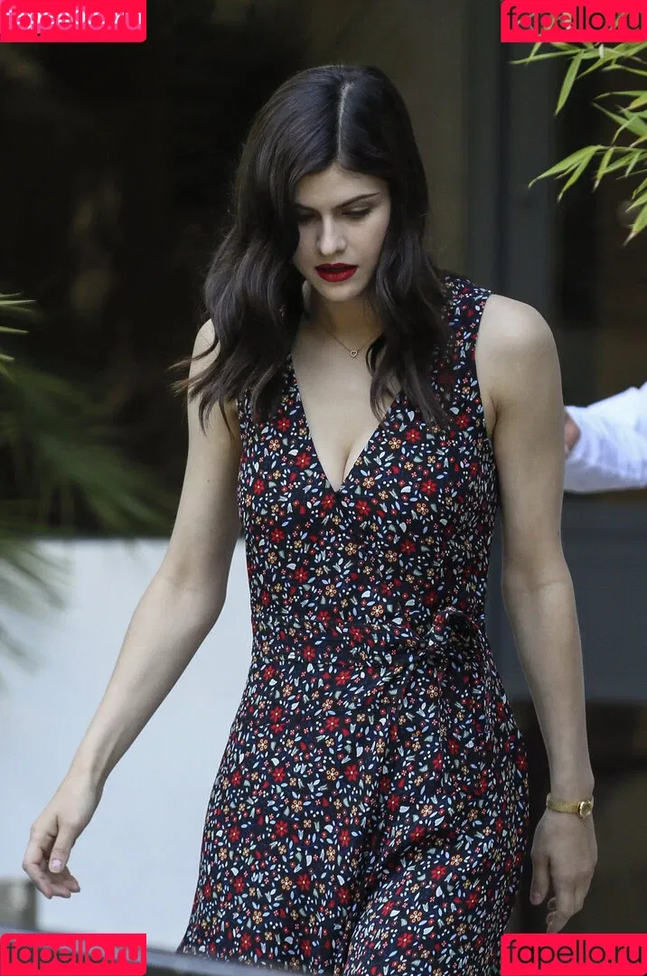 Alexandra Daddario / alexandradaddario Onlyfans Photo Gallery 