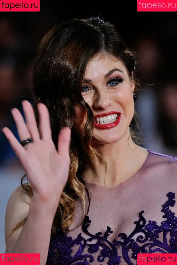 Alexandra Daddario / alexandradaddario Onlyfans Photo Gallery 