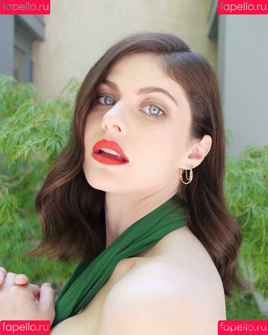 Alexandra Daddario / alexandradaddario Onlyfans Photo Gallery 