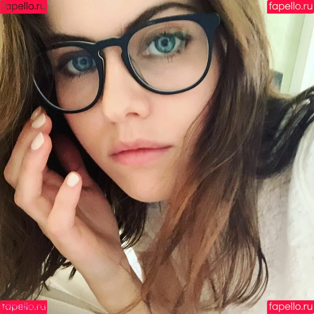 Alexandra Daddario / alexandradaddario Onlyfans Photo Gallery 