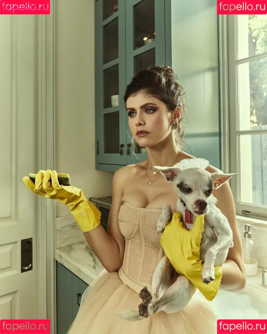 Alexandra Daddario / alexandradaddario Onlyfans Photo Gallery 