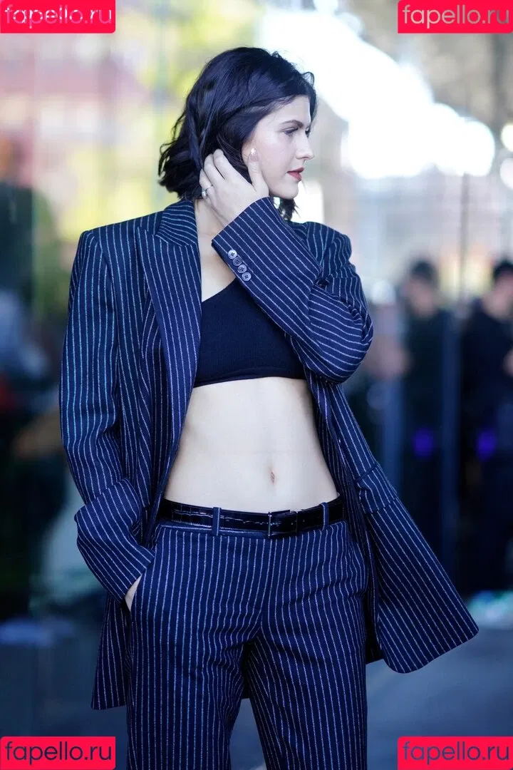 Alexandra Daddario / alexandradaddario Onlyfans Photo Gallery 