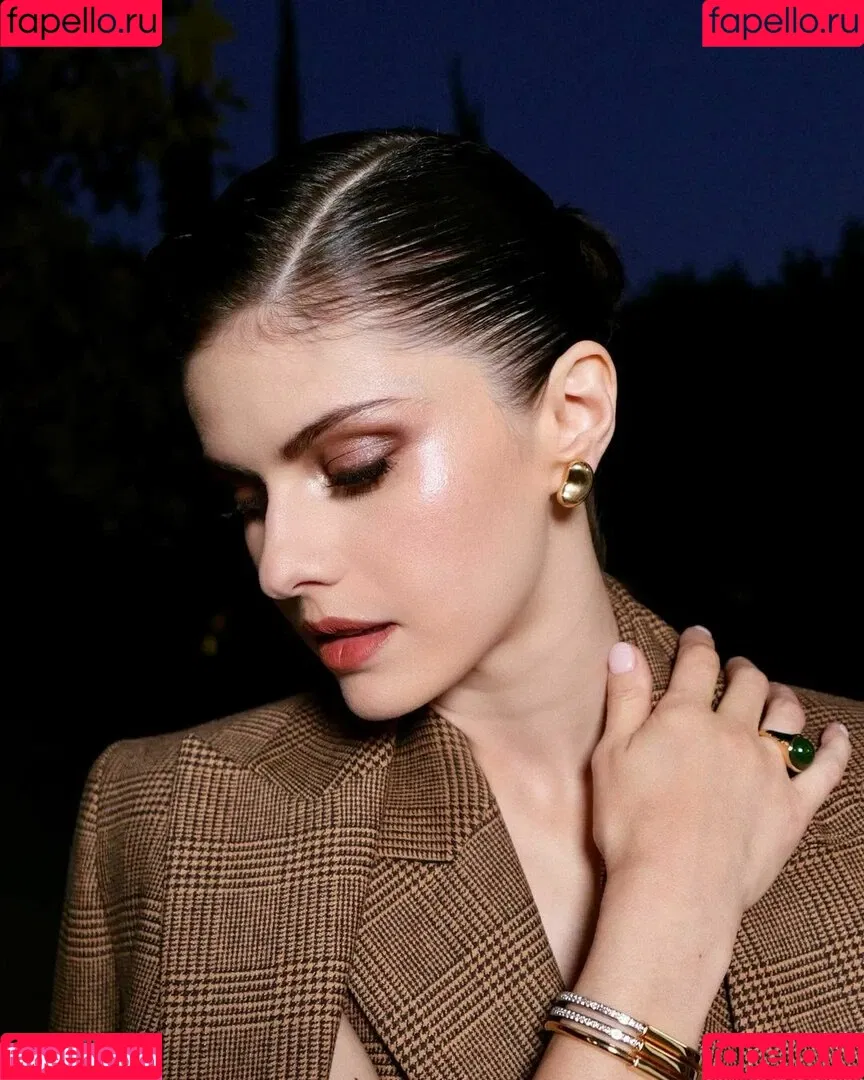 Alexandra Daddario / alexandradaddario Onlyfans Photo Gallery 