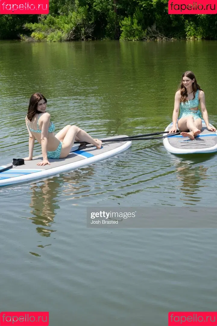 Alexandra Daddario / alexandradaddario Onlyfans Photo Gallery 