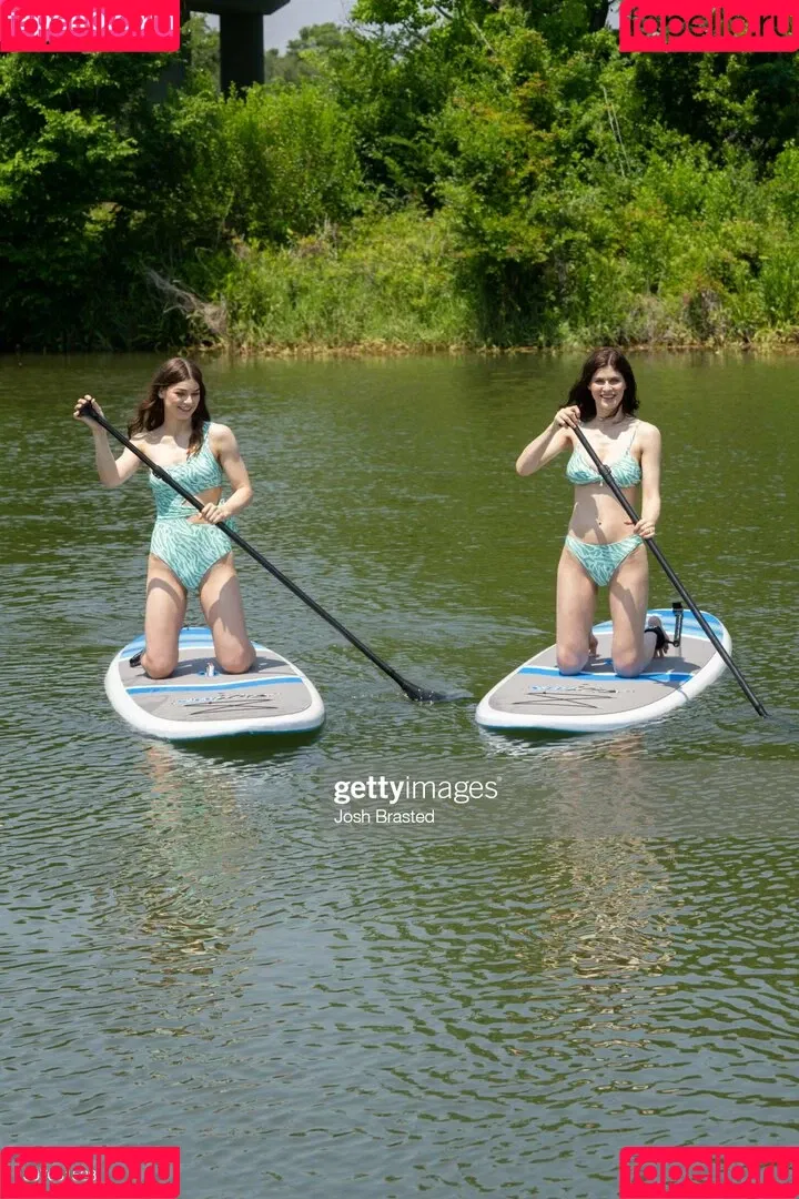 Alexandra Daddario / alexandradaddario Onlyfans Photo Gallery 