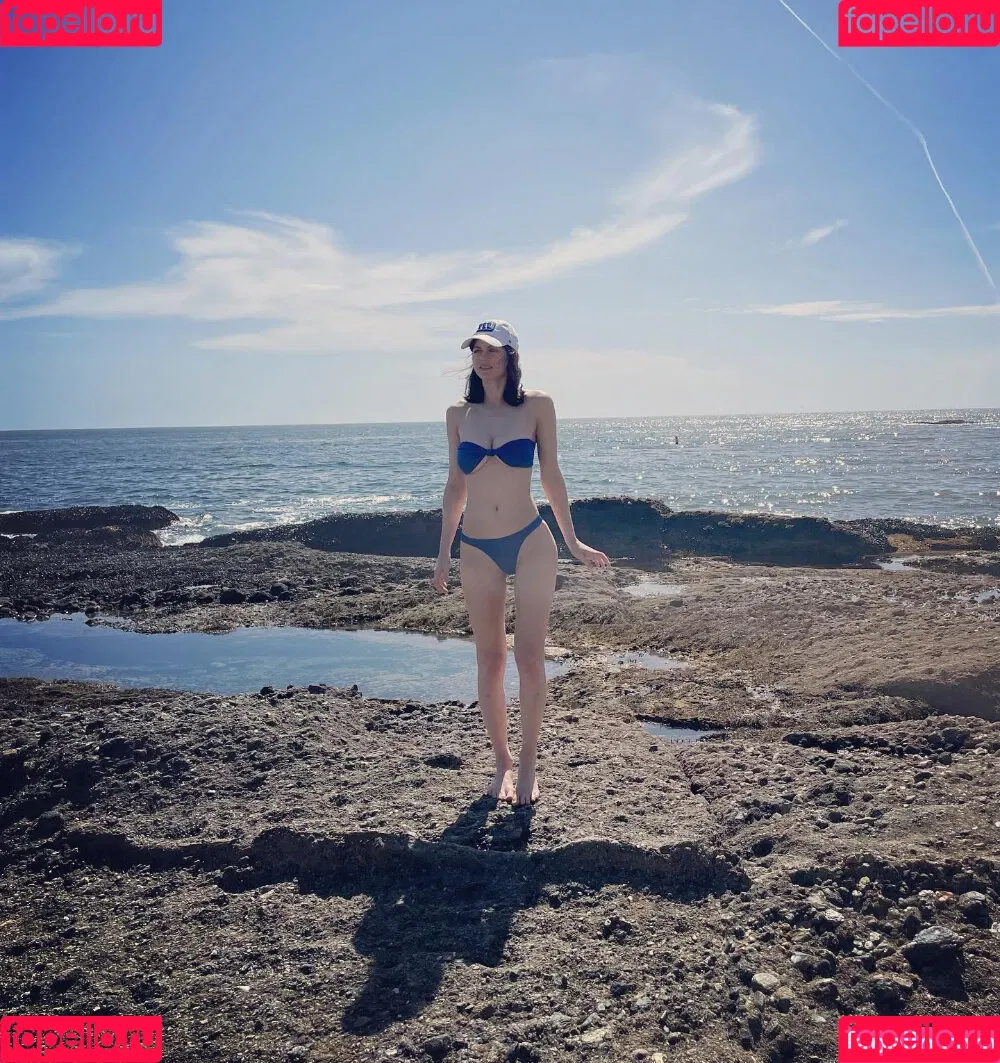 Alexandra Daddario / alexandradaddario Onlyfans Photo Gallery 
