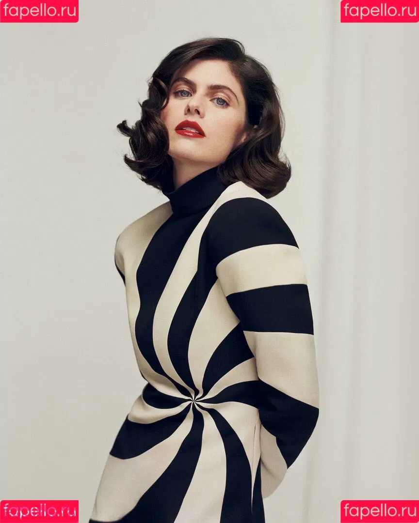 Alexandra Daddario / alexandradaddario Onlyfans Photo Gallery 