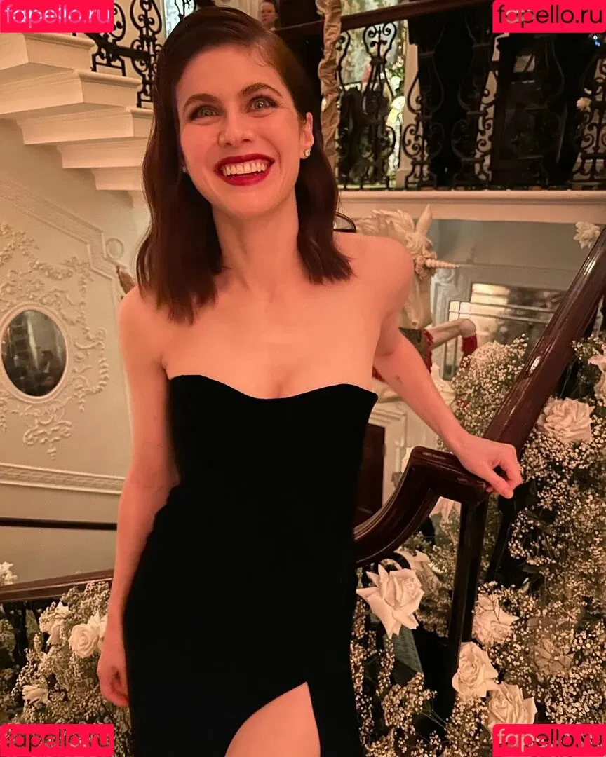 Alexandra Daddario / alexandradaddario Onlyfans Photo Gallery 