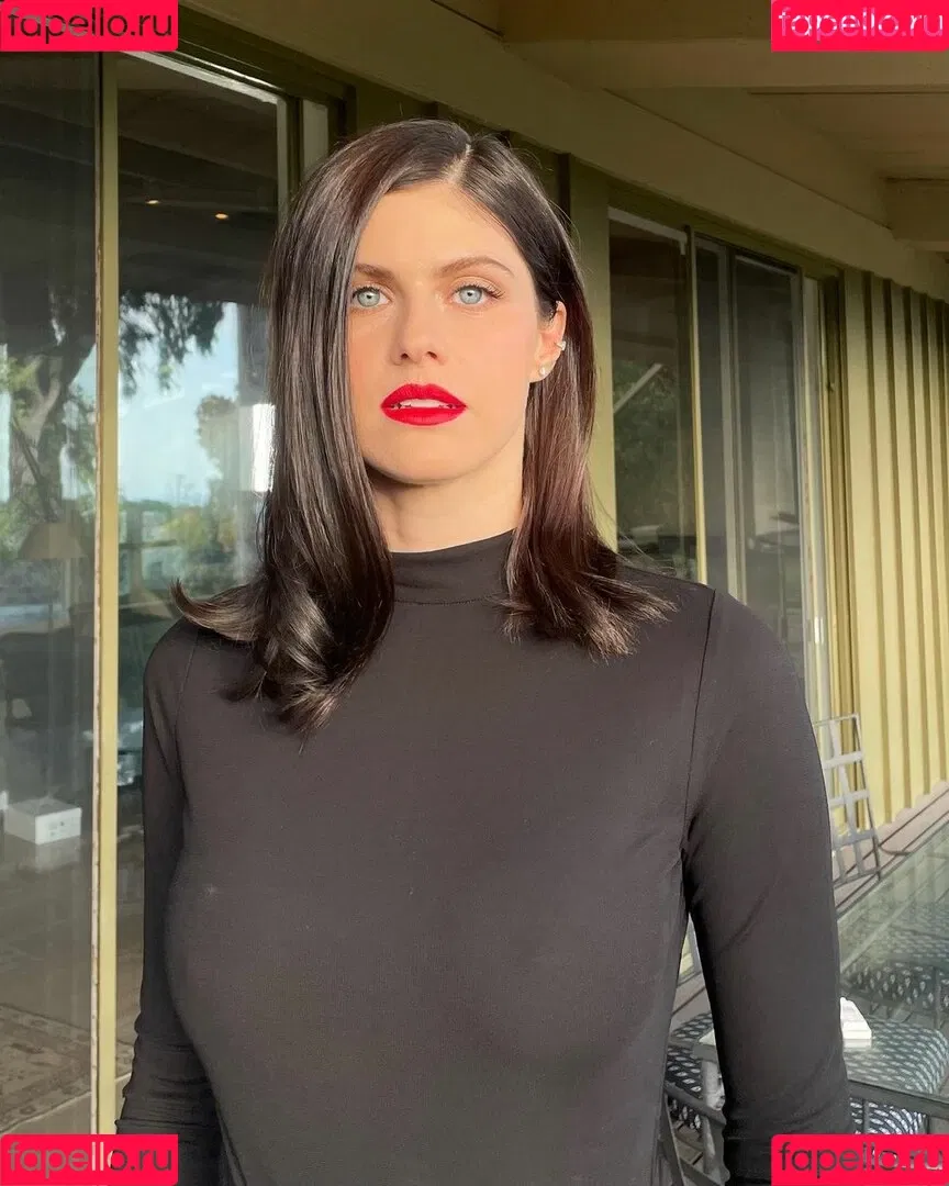 Alexandra Daddario / alexandradaddario Onlyfans Photo Gallery 