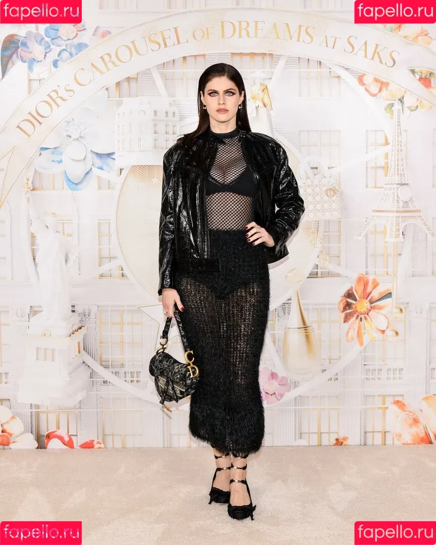 Alexandra Daddario / alexandradaddario Onlyfans Photo Gallery 