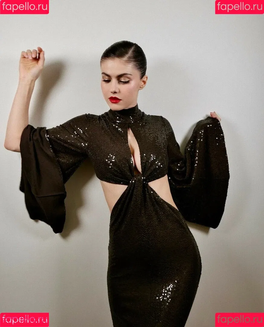Alexandra Daddario / alexandradaddario Onlyfans Photo Gallery 
