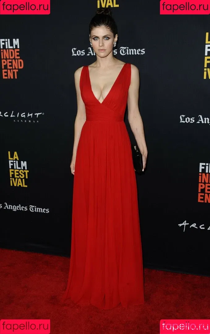 Alexandra Daddario / alexandradaddario Onlyfans Photo Gallery 