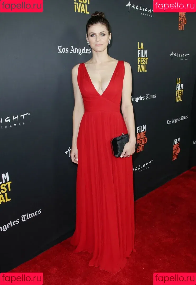 Alexandra Daddario / alexandradaddario Onlyfans Photo Gallery 