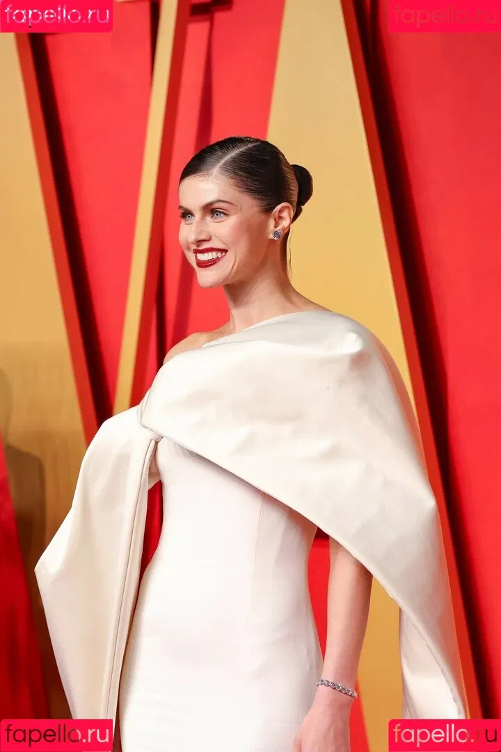 Alexandra Daddario / alexandradaddario Onlyfans Photo Gallery 
