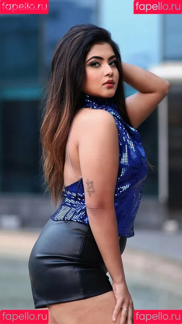 Twinkle Sharma Onlyfans Photo Gallery 