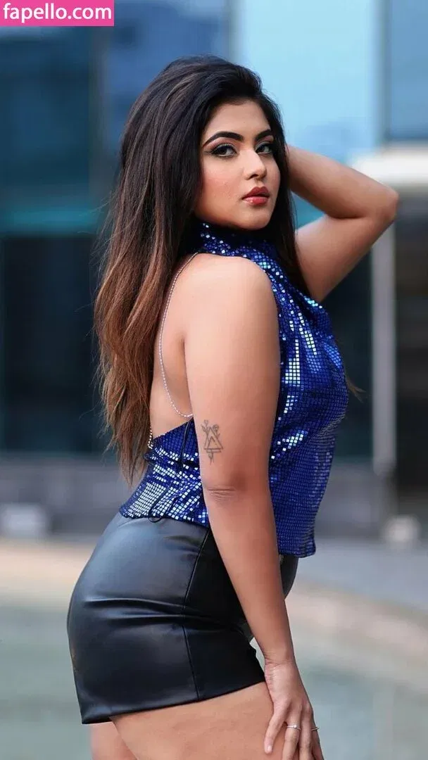 Twinkle Sharma Onlyfans Photo Gallery 