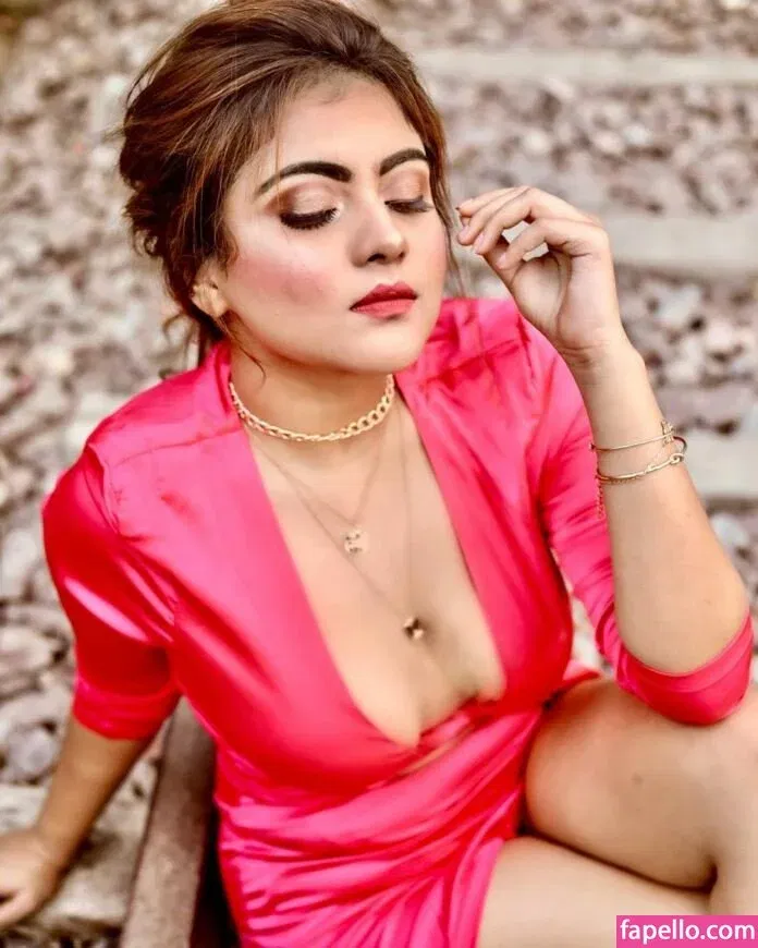 Twinkle Sharma Onlyfans Photo Gallery 