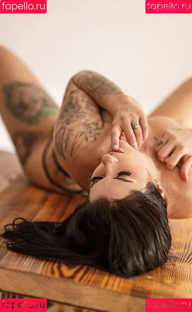 bella_vita88 / i.n.k.e.d_b.e.l.l.a / inked_bella88 Onlyfans Photo Gallery 