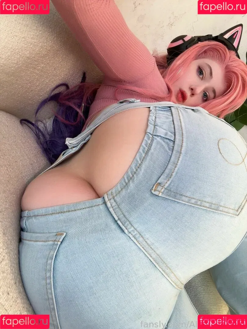 Alina Becker / AlinaBecker / abecker_cos / alina_becker / japp_leack Onlyfans Photo Gallery 