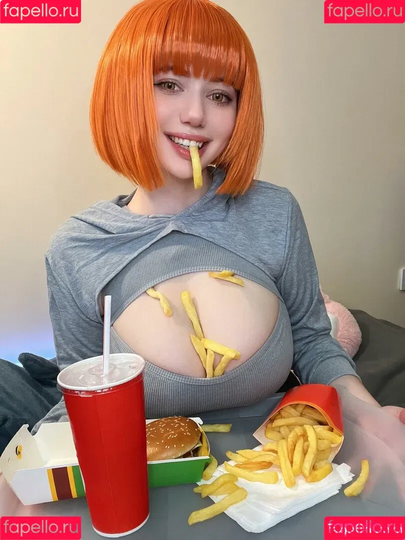 Alina Becker / AlinaBecker / abecker_cos / alina_becker / japp_leack Onlyfans Photo Gallery 