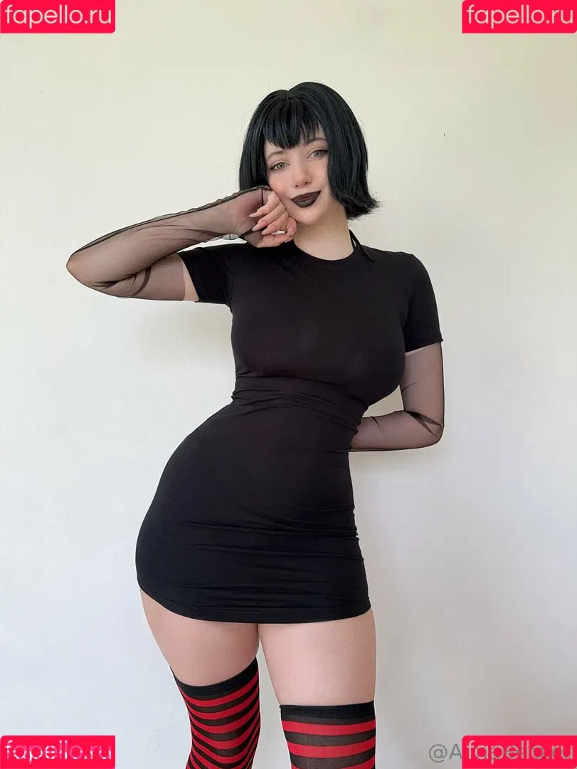 Alina Becker / AlinaBecker / abecker_cos / alina_becker / japp_leack Onlyfans Photo Gallery 