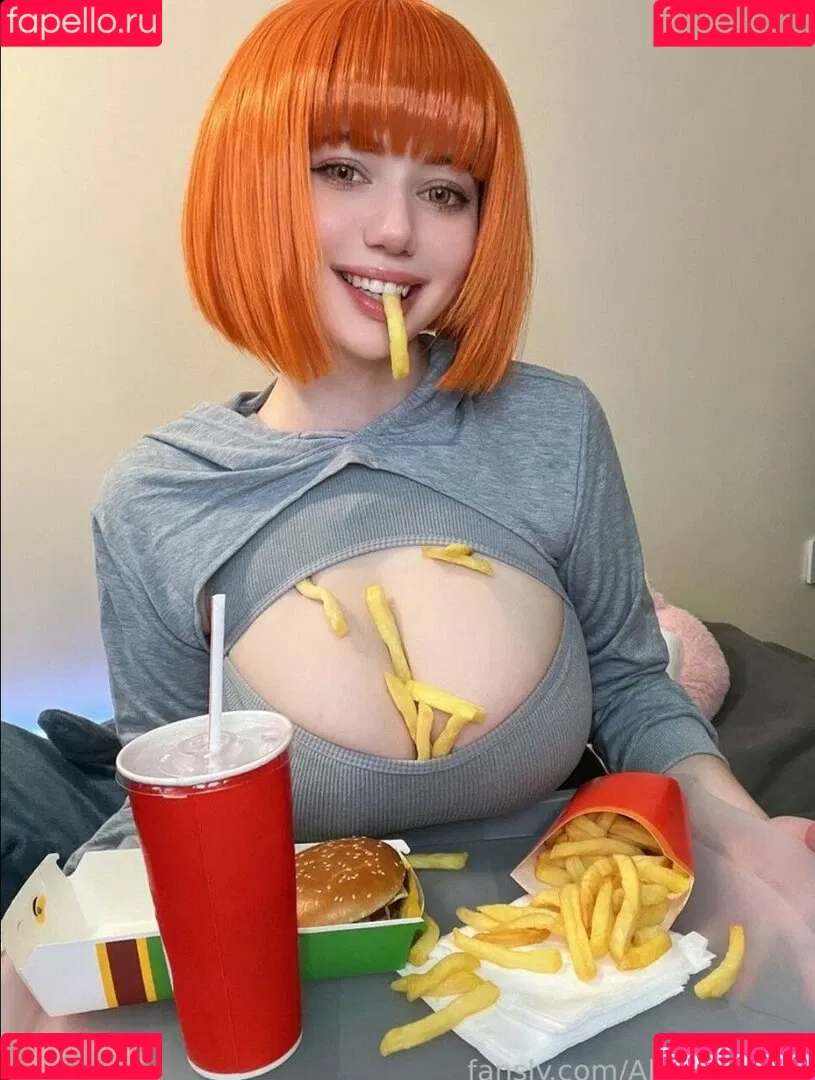 Alina Becker / AlinaBecker / abecker_cos / alina_becker / japp_leack Onlyfans Photo Gallery 