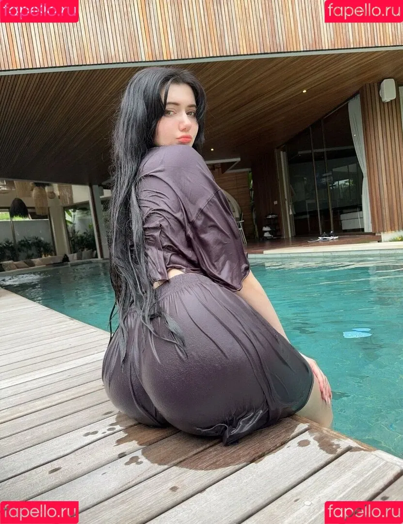 Alina Becker / AlinaBecker / abecker_cos / alina_becker / japp_leack Onlyfans Photo Gallery 