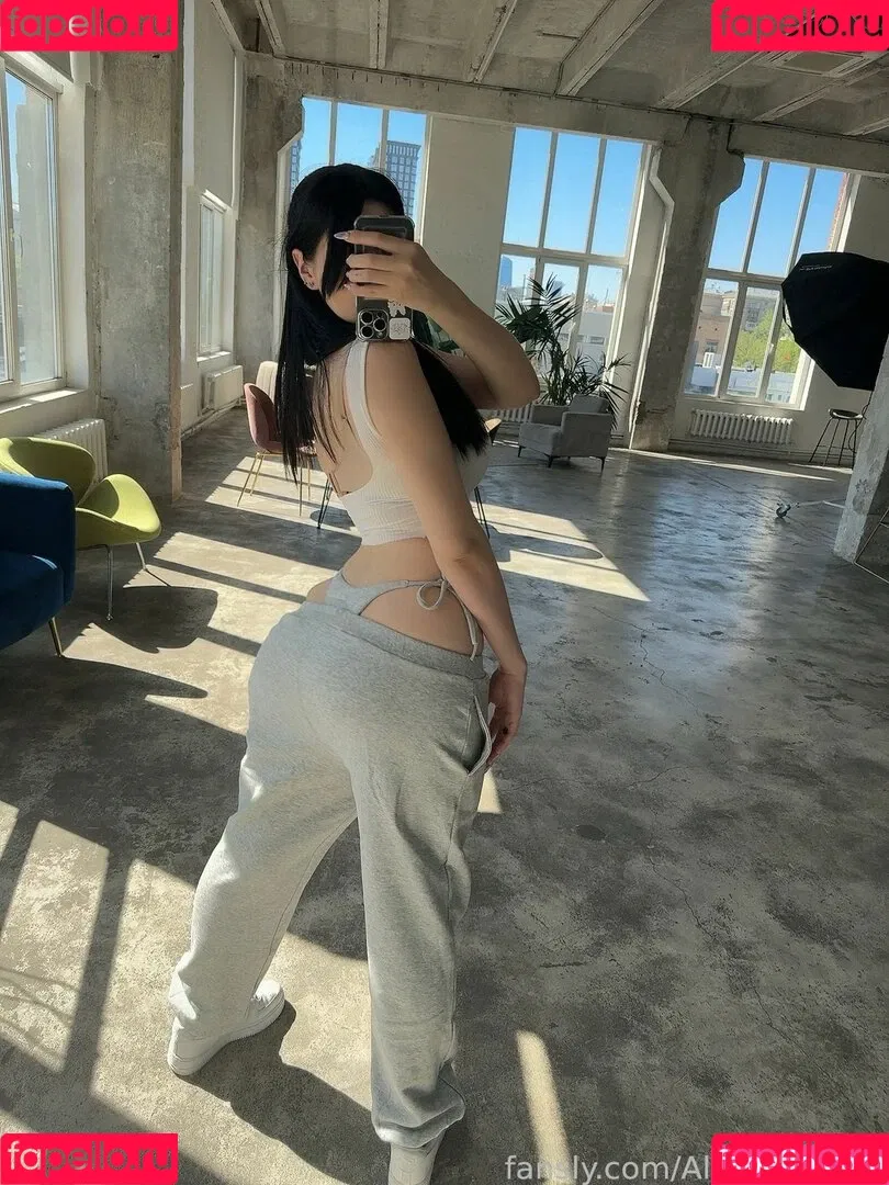 Alina Becker / AlinaBecker / abecker_cos / alina_becker / japp_leack Onlyfans Photo Gallery 