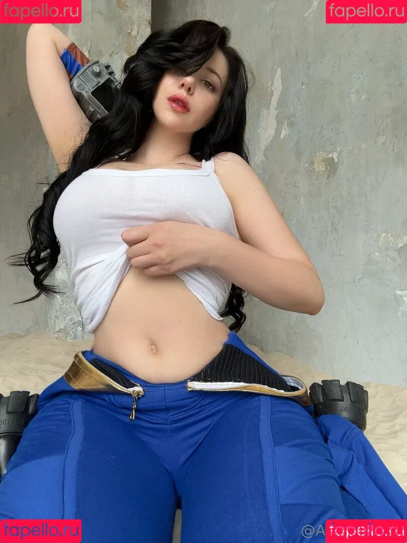 Alina Becker / AlinaBecker / abecker_cos / alina_becker / japp_leack Onlyfans Photo Gallery 