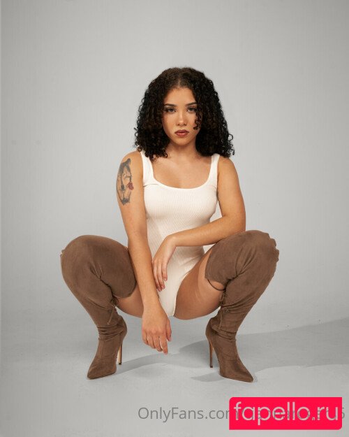 Tiannarogers5 Nude Onlyfans Photo 12