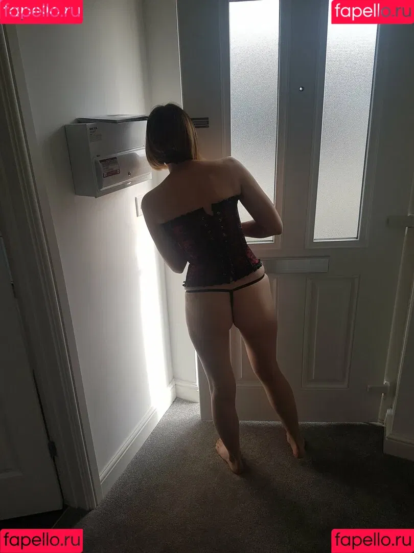 Bee / Trimalchio87 Onlyfans Photo Gallery 