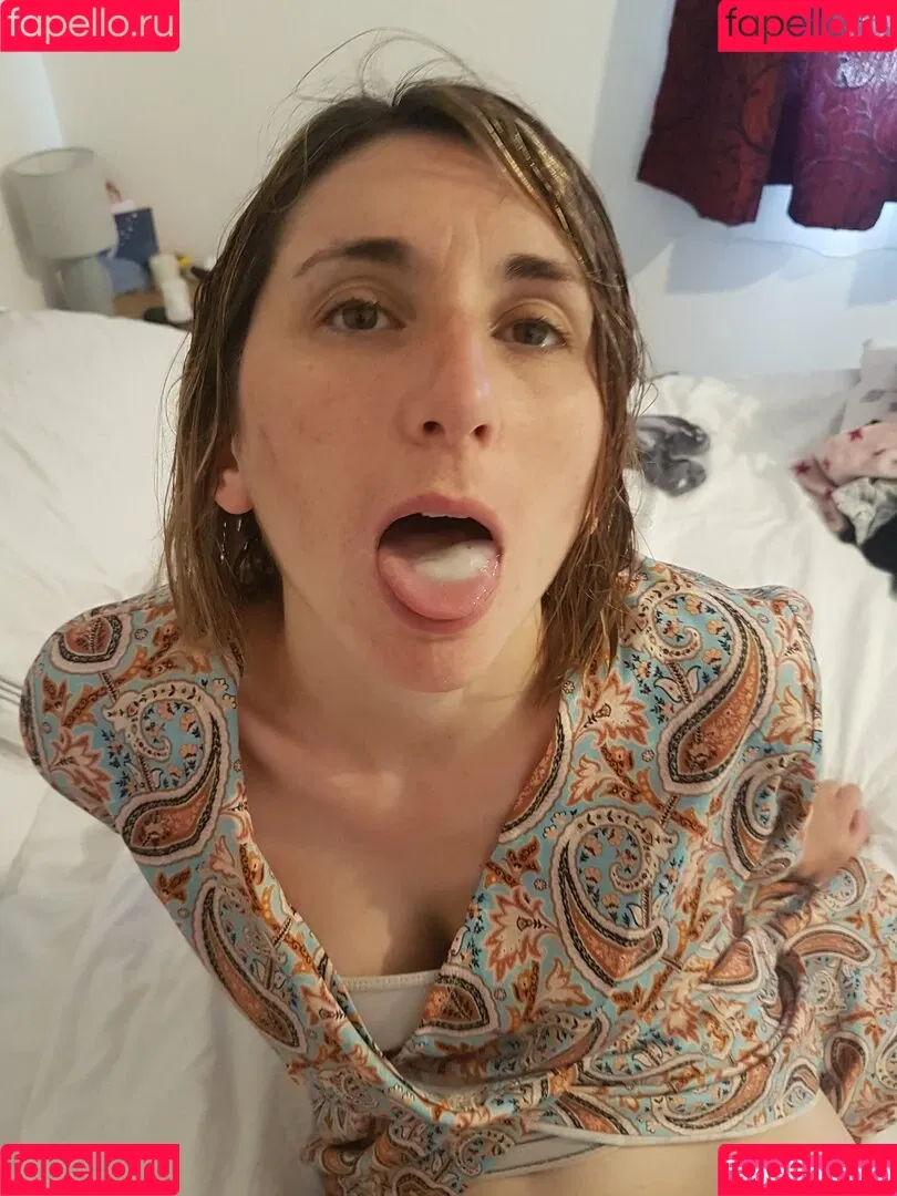Bee / Trimalchio87 Onlyfans Photo Gallery 