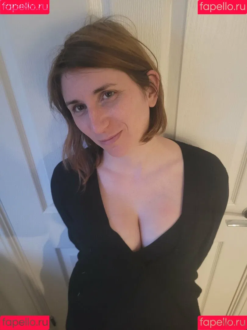 Bee / Trimalchio87 Onlyfans Photo Gallery 