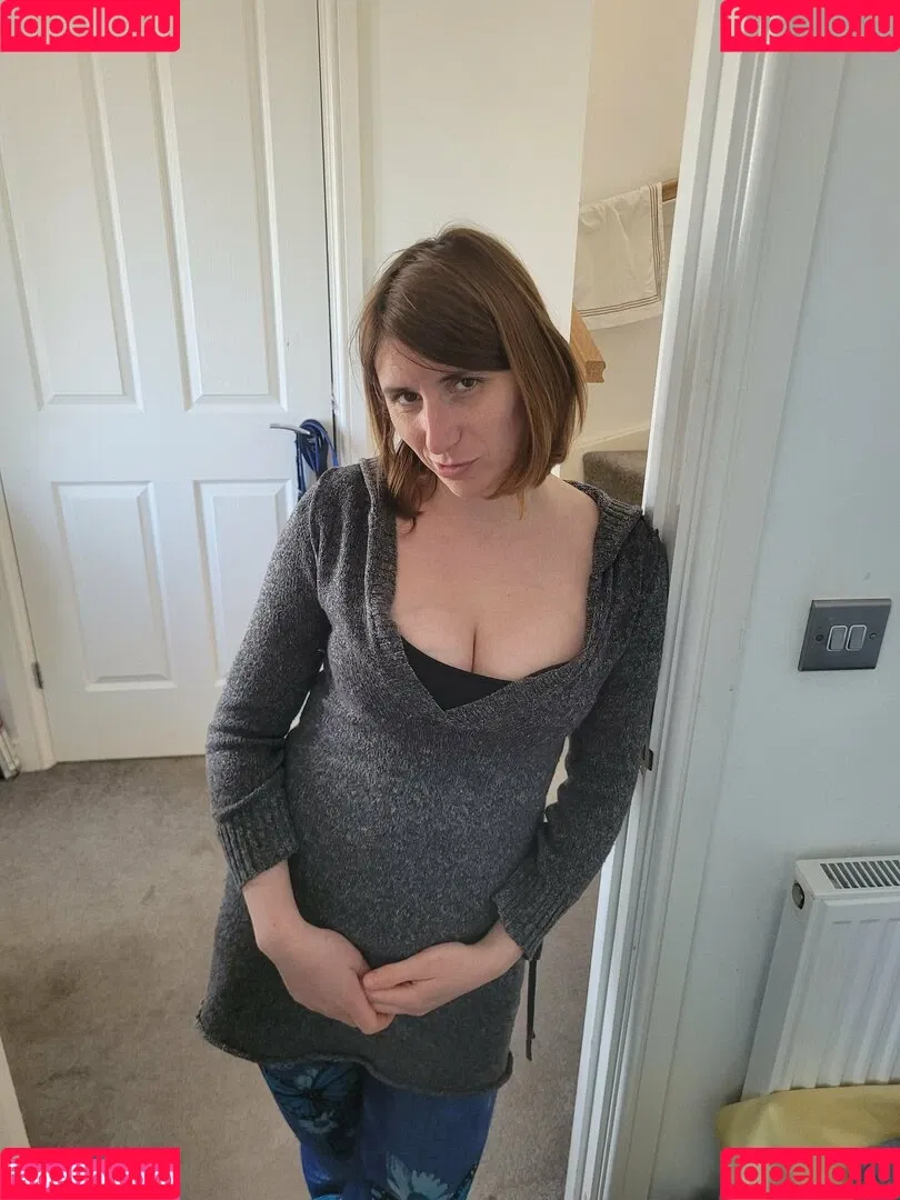 Bee / Trimalchio87 Onlyfans Photo Gallery 