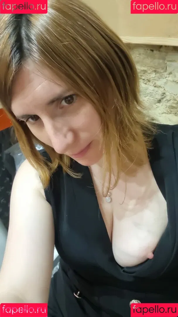 Bee / Trimalchio87 Onlyfans Photo Gallery 