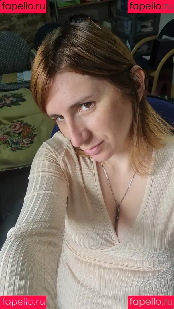 Bee / Trimalchio87 Onlyfans Photo Gallery 