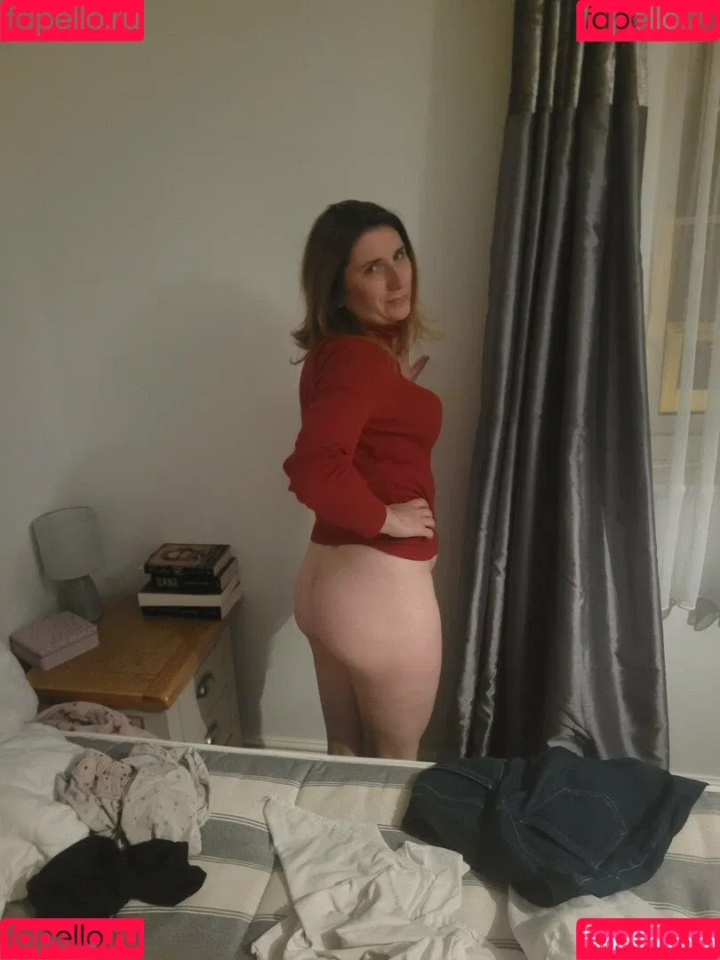 Bee / Trimalchio87 Onlyfans Photo Gallery 