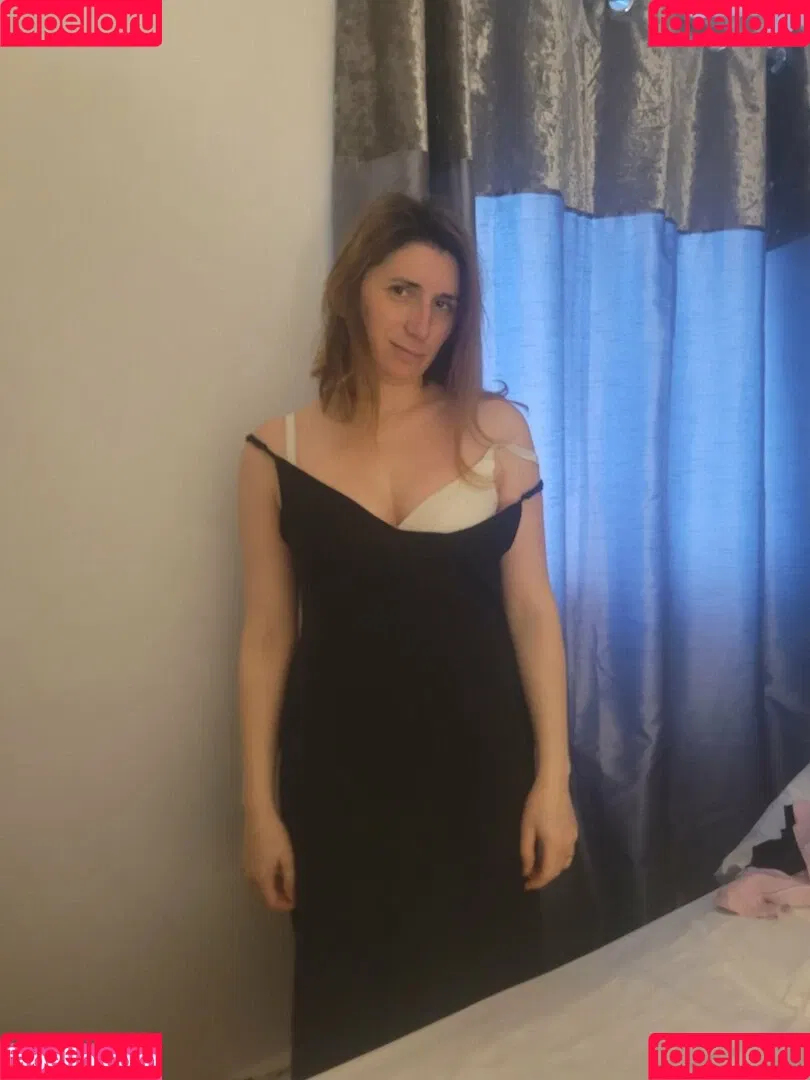 Bee / Trimalchio87 Onlyfans Photo Gallery 