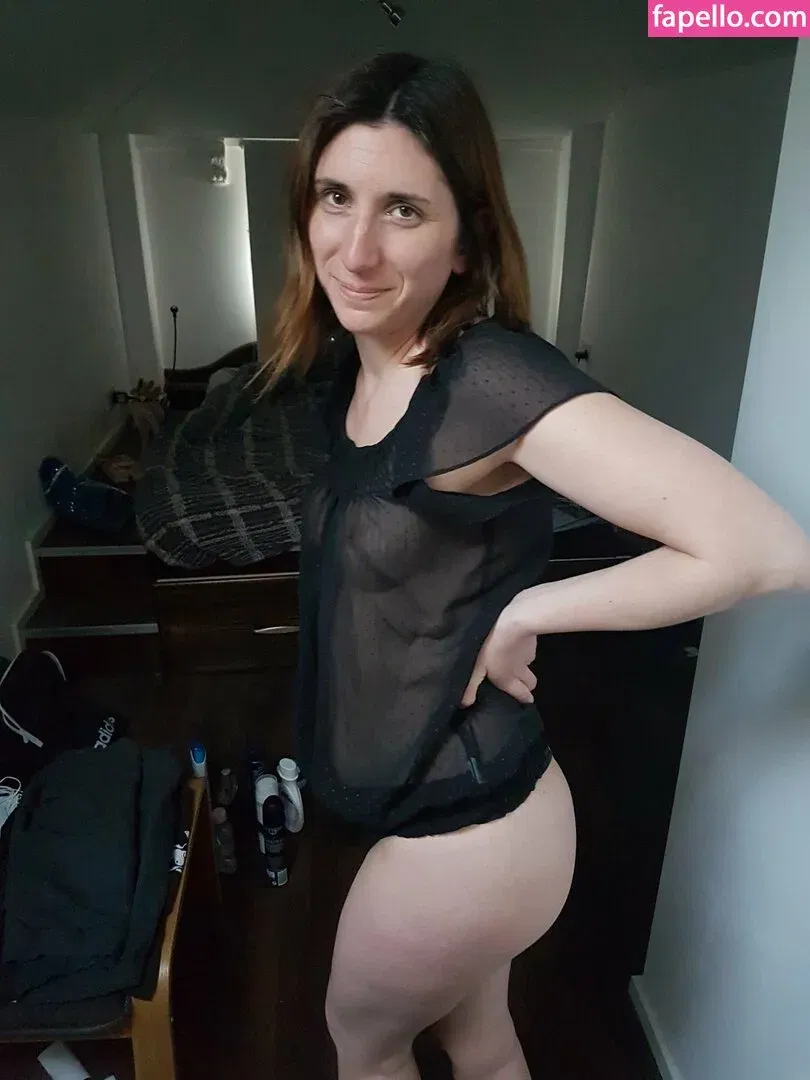 Bee / Trimalchio87 Onlyfans Photo Gallery 