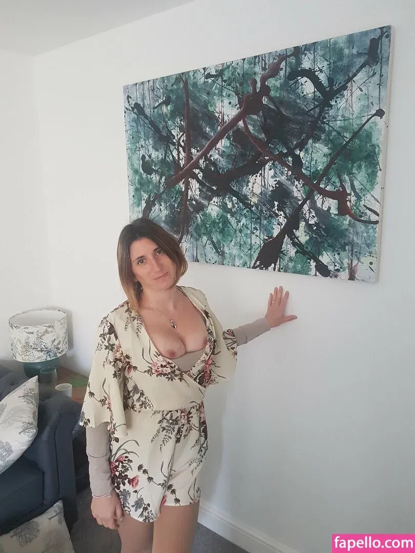 Bee / Trimalchio87 Onlyfans Photo Gallery 