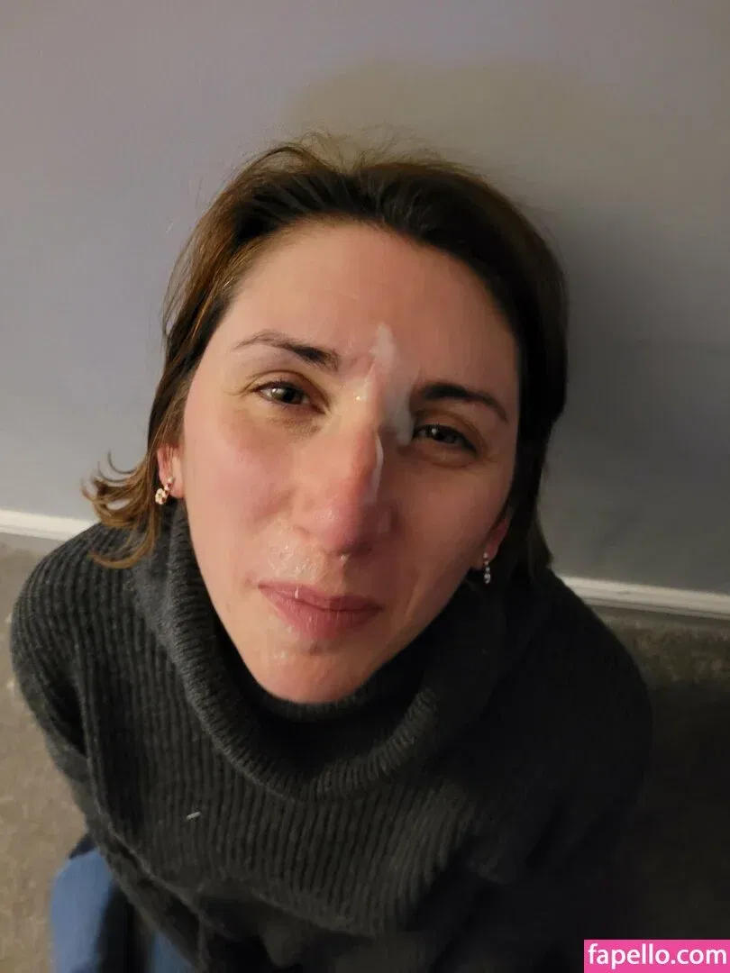 Bee / Trimalchio87 Onlyfans Photo Gallery 