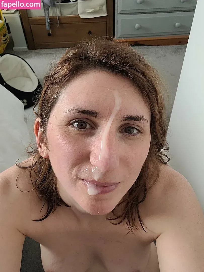 Bee / Trimalchio87 Onlyfans Photo Gallery 