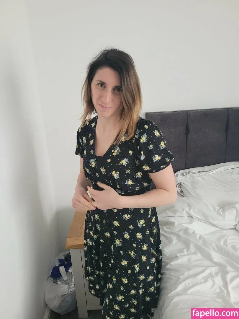 Bee / Trimalchio87 Onlyfans Photo Gallery 